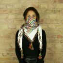 Kufiya premium - Keffiyeh - Rainbow Stripes - blanco - franja y bobina colorido - Pañuelo de Arafat