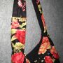Bolso de tela - patrón floral negro y rojo - bolso de tela