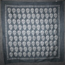 Baumwolltuch - Totenköpfe 1 grau - weiß - quadratisches Tuch