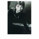 Postal - Audrey Hepburn - Sabrina estatua