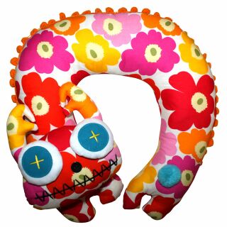 Neck pillow with animal motif - Cushion with bobble and animal head 13