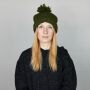 Berretto di lana con pompon - cappello caldo fatto a maglia - cappello con pon pon - verde scuro