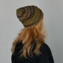 Gorra tejida de lana, rayada - marrón - azul-rojo - Gorro de punta